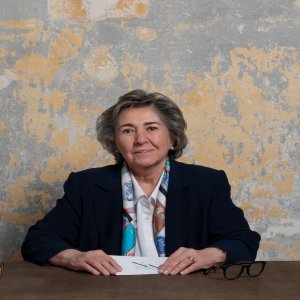 NAZAN MOROĞLU